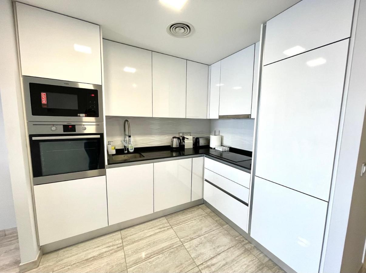 Exclusive Apartments On The First Line Of Benidorm Sol Y Mar Exteriör bild